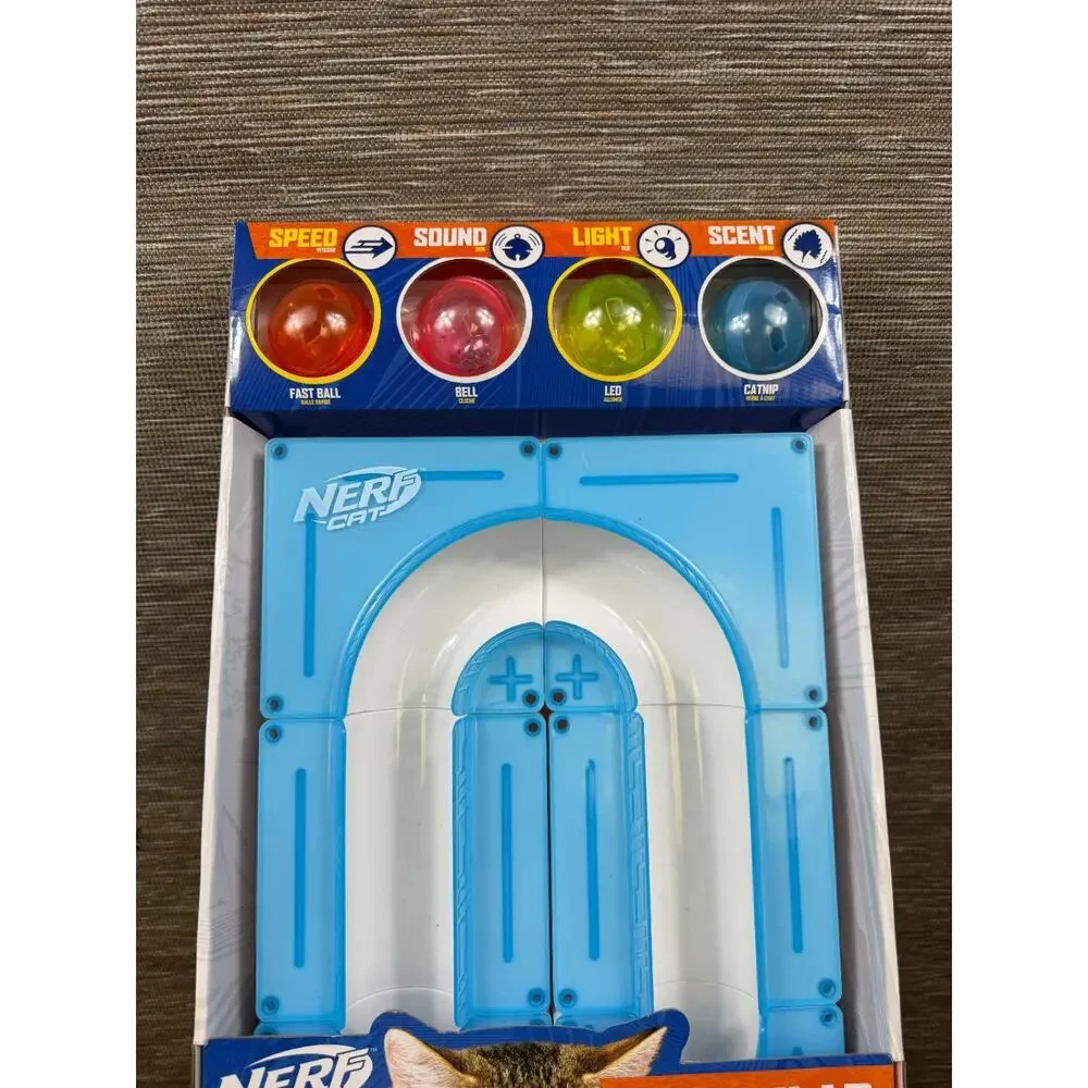 NERF Cat Customizable Modular Cat Track And LED Ball Combo BRAND NEW